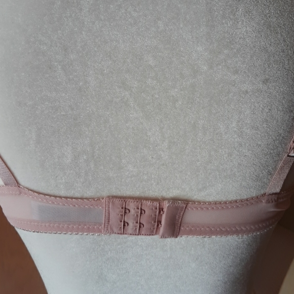 Donna L'oren bra.      NWT - Picture 3 of 8